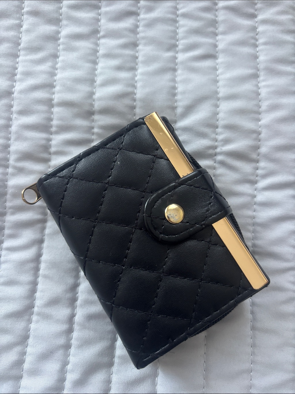 Quilted Black Card Holder Wallet With Gold Trim